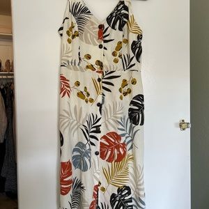 Size medium dress perfect for vacation